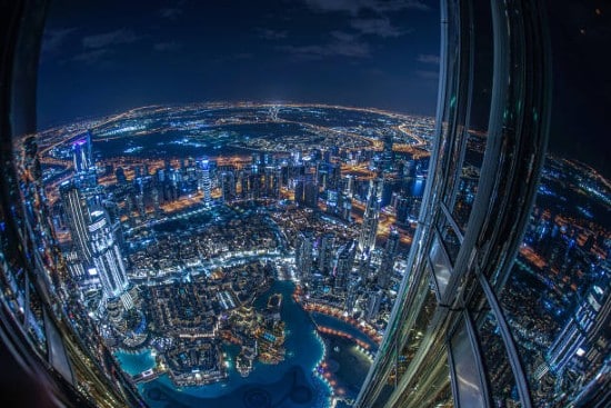 Vista dal Burj Khalifa di notte