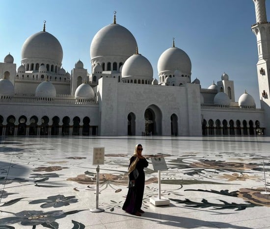 Come vestirsi nelle moschee di Dubai e Abu Dhabi