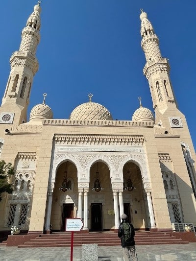 Moschea di Jumeirah, esterno e minareti