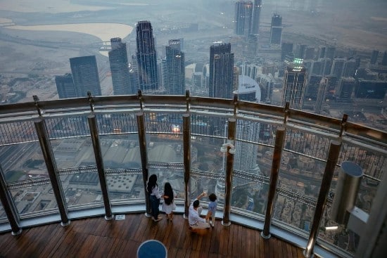 Panorama dall'alto su Dubai da 124° piano Burj Khalifa